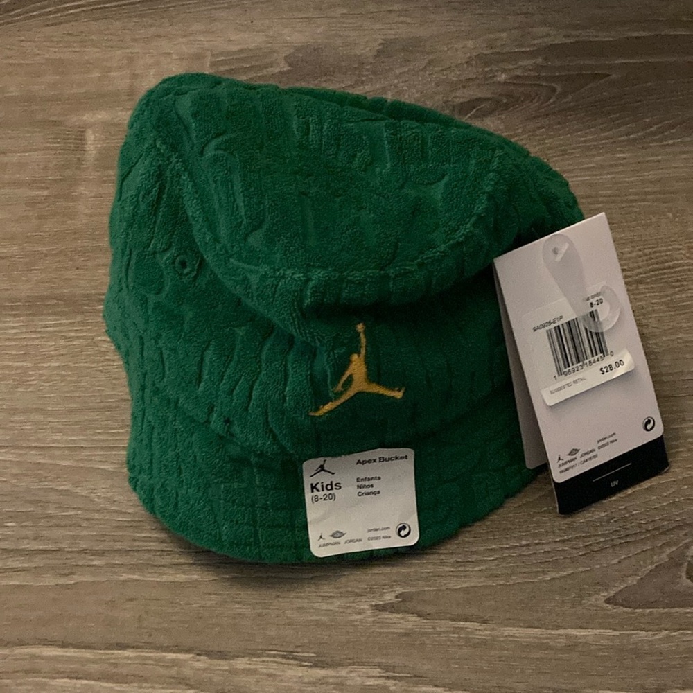 Jordan pine green bucket hat (8-20)